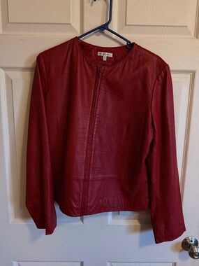 Yvonne Marie Womens  Size 12 Lamb Leather Short Jacket Coat Poly Lining Zip Red
